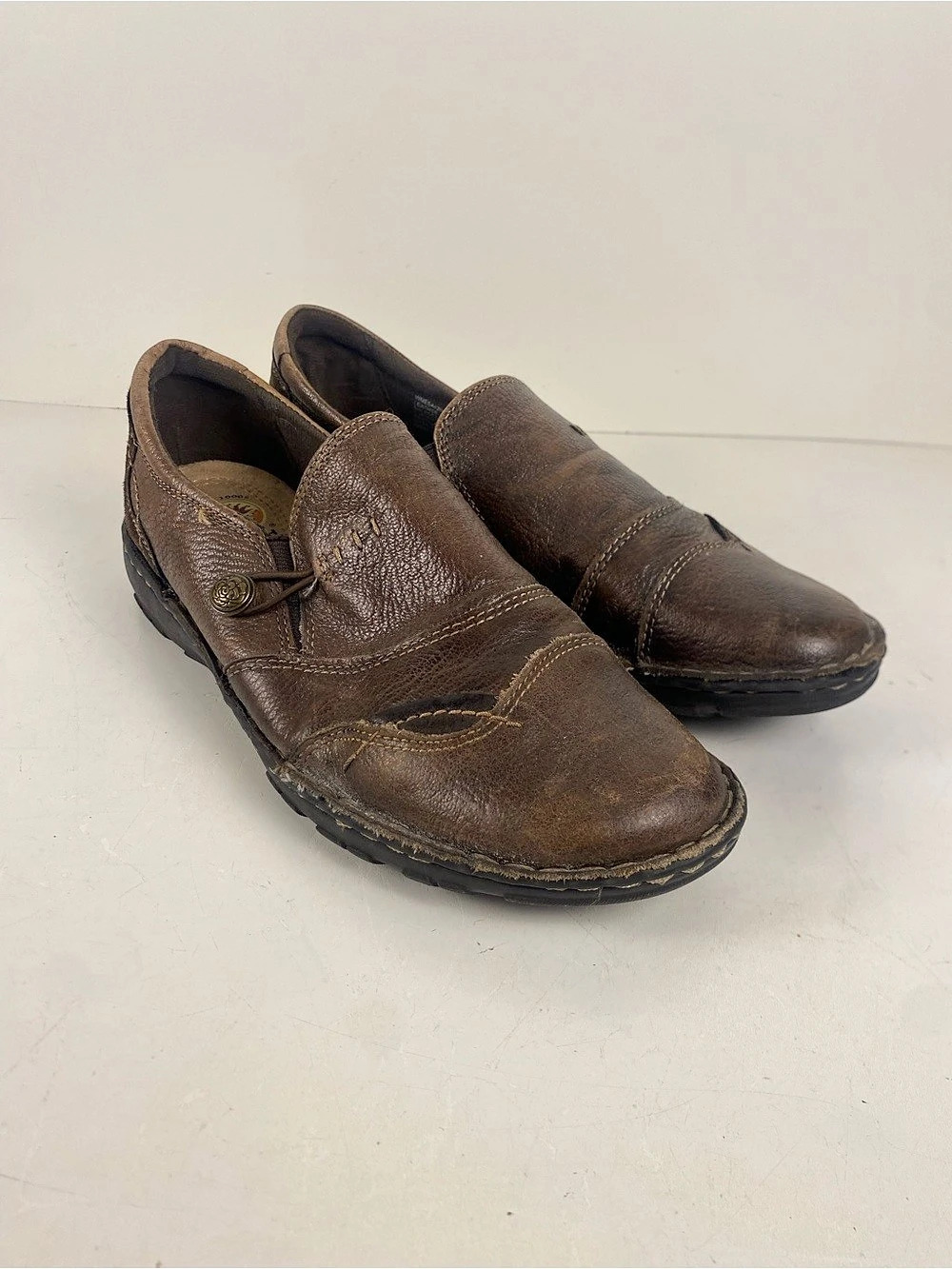 Earth Spirit Balance Brown Leather Loafers
Size 8.5
